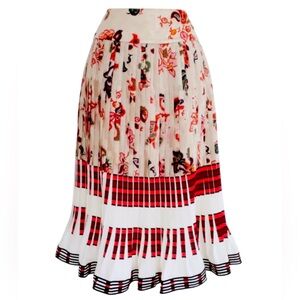 Tory Burch Size 4 Pleated Floral Skirt with Stripe Trim